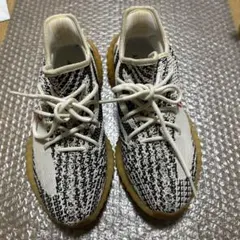 最終金額　Yeezy Boost 350 V2 ホワイト/ブラック/レッド