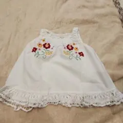 ベビー　女の子　ワンピース　80　花柄　刺繍のサムネイル