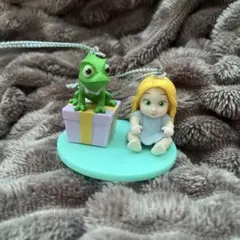 HappyくじDISNEYクリスマスオーナメント2020 ラプンツェル&パスカル