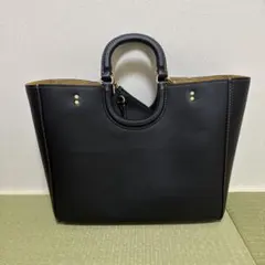 【新品美品☆】COACH ブラックレザーハンドバッグ