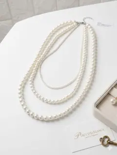 3連パール　ネックレス　ロングネックレス　上品　韓国　 　結婚式　お祝い