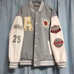 Aロゴ　スタジャン　グレー