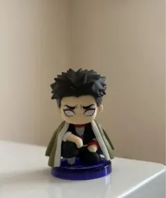 【美品】鬼滅の刃　悲鳴嶼行冥　ミニフィギュア　土台付き