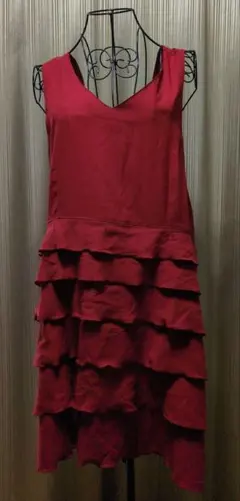 フリルエプロン　赤　Sybilla　シビラ