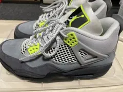 エアジョーダン4 ネオン
