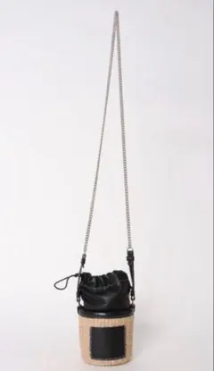 巾着型かごバッグ 黒とベージュ