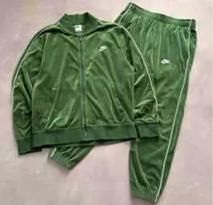NIKE ベロアセットアップ グリーン