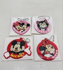 【新品】Disneyラバーキーホルダー4個ディズニーミッキー ミニーシークレット