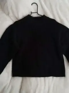 GU ブラックニット