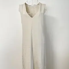 極美品✨GU ジーユー Vネック ニットワンピース アイボリー 上品 S