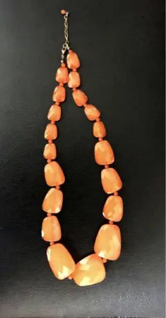 オレンジ ビーズネックレス