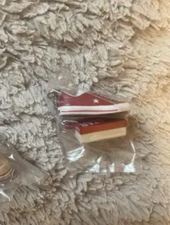 コンバース　converse ガチャ　めじるしアクセサリー　ワンスター　レッド