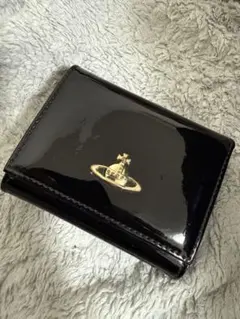 24時間以内発送✳︎ヴィヴィアンウエストウッド エナメル 三つ折り財布 がま口
