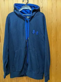 超美品アンダーアーマー裏起毛ジップアップパーカーメンズM