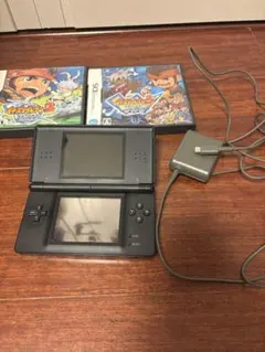 ニンテンドーDS Lite ブラック 充電器、イナズマイレブン2.3カセット付き