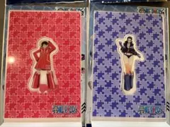 ONEPIECE ワンピース アクリルフィギュア ルフィ　ロビン ダイソー