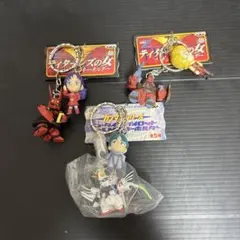 ★未使用★ガンダムシリーズ　ニュータイプパイロット＆MSキーホルダー　他　3点