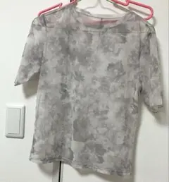 美品　GU 半袖 シアーTシャツ　ジーユー