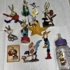 ワイリーコヨーテ　ロードランナー　カートゥーン　フィギュア