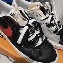 Nike スニーカー