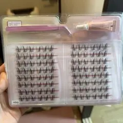 つけまつげのサムネイル