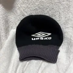 UMBRO キッズ　ニット帽 黒 グレー