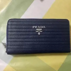 PRADA 長財布 ラウンドファスナー ネイビーのサムネイル