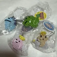 たまごっちドットフィギュアチャーム　４点セット