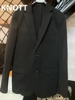 黒 テーラードジャケット