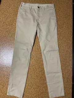ベージュ スリムフィット チノパン