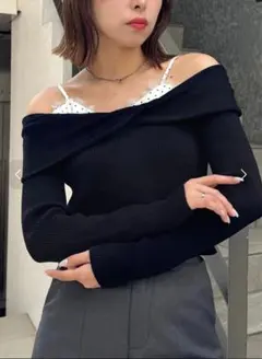 chico オフショルダー ブラック ニット 長袖