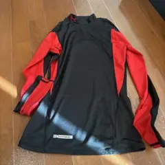 Under Armour heatgear 長袖アンダーシャツ 黒/赤