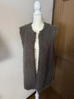 グレー ファー ノーカラーベスト