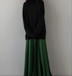 グリーン プリーツロングスカートのサムネイル