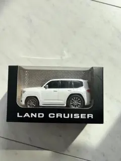 トヨタ ランドクルーザー ミニカー ホワイト