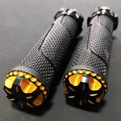 ヤマハ ハンドル グリップ 金 22.2mm バーエンド 一体型 バイクのサムネイル