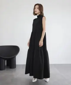 新品未使用タグ付きELFRANKハイネックニット、ティアードロングワンピース黒Fのサムネイル
