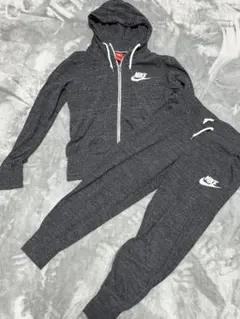 Nike ナイキフード付き7部丈パンツ セットアップ　チャコールグレー
