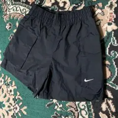 NIKE エッセンシャル ウーブンカーゴ ショートパンツ　ハーフパンツ