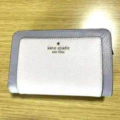 新品　kate spade NEW YORK 二つ折り財布のサムネイル