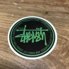 STUSSY STRENGTH PDX 防水ステッカー 丸型(6cm)のサムネイル