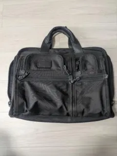 TUMI ビジネスバッグ ブラックのサムネイル