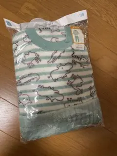 本日限定値下げ！　新品未使用　120サイズ　パジャマ　上下セット