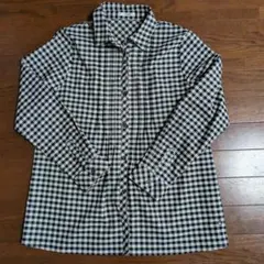白黒チェックシャツ