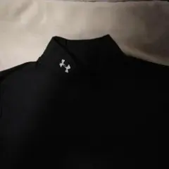 Under Armour ブラック アンダーシャツ YLG