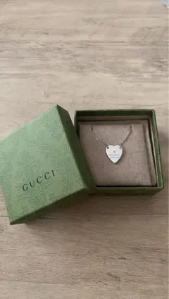 GUCCI シルバー925 ハート型ネックレス くすみ 黒ずみアリ GUCCI シルバー925 ハート型ネックレス くすみ 黒ずみアリ - メルカリ