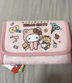 サンリオ　ハローキティ　通帳ケース　多収納ケース