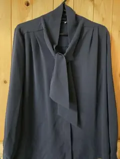 未使用級 23AW♡セオリー タイネックブラウス グレー P/S 未使用級 23AW♡セオリー タイネックブラウス グレー P/S - メルカリ