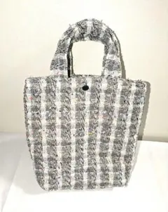 Item thumbnail for item 8ad9af66-9ae7-4efe-9e36-7b8fedf7f4f0