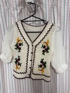 アイボリー刺繍ニットベスト 半袖　シアーベスト　M シアーシャツ　ベスト